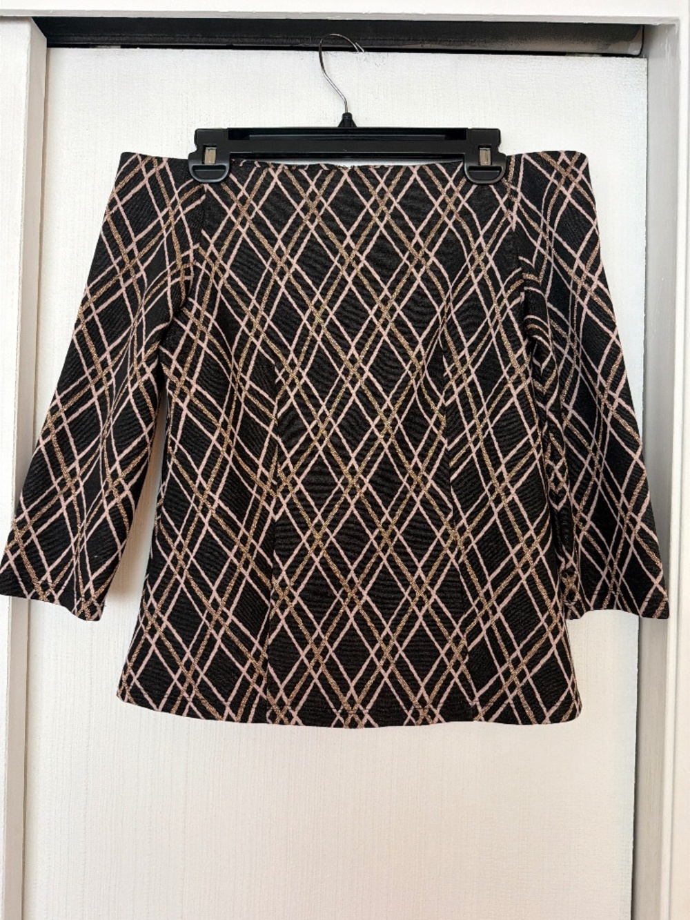 New York & Company Geometric Print Top – Size Medium – NWT